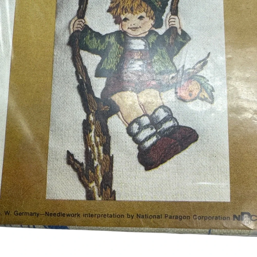 Vintage Hummel Stitchery Kit‎ 1976 Paragon Crewel Wall Hanging NOS Sealed